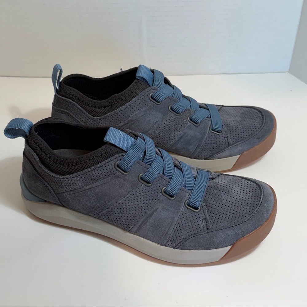 L.L.BEAN Vista low Slip-on hiking shoes - women’s 8.5